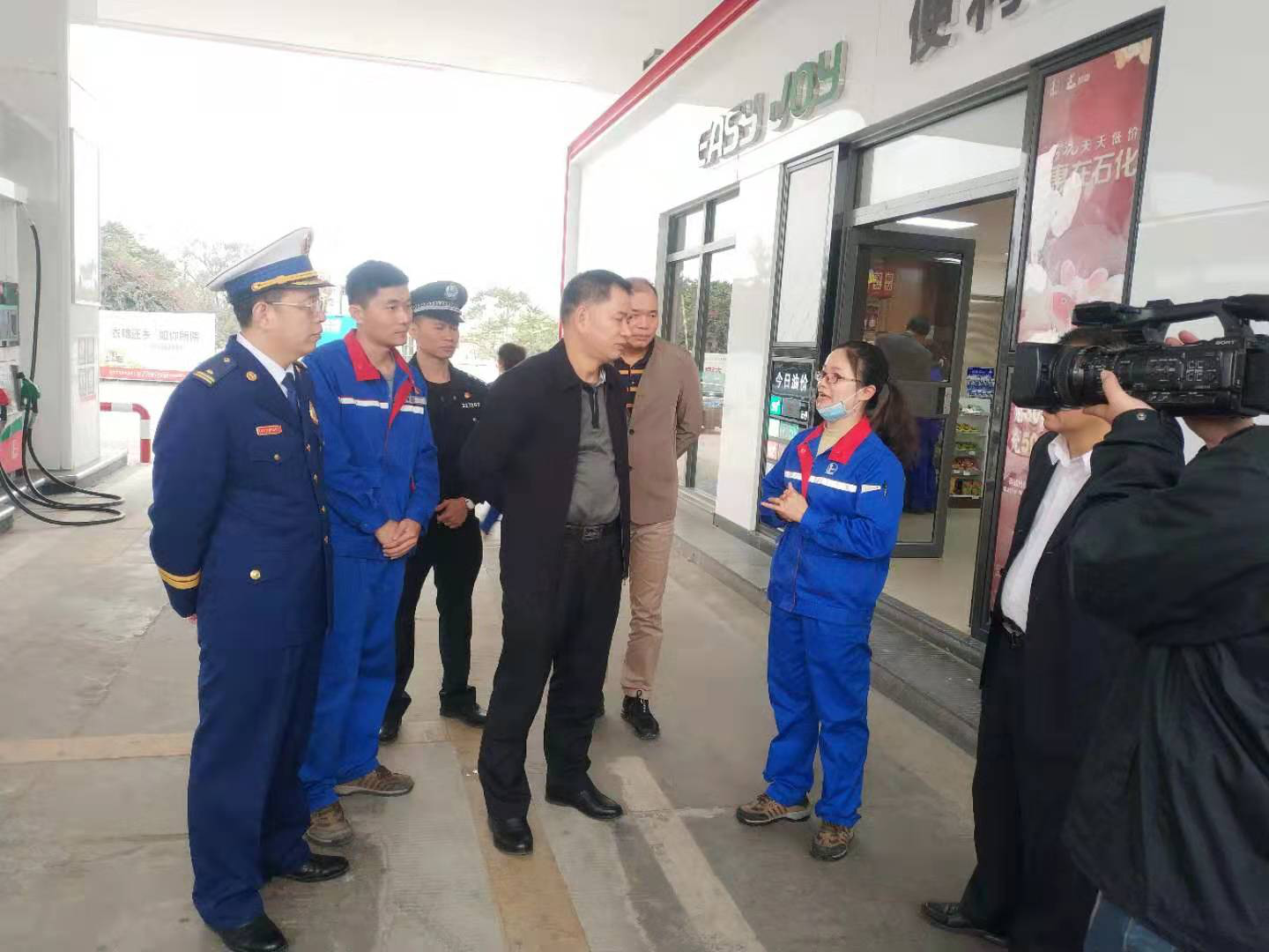 黃志堅(jiān)副縣長帶隊(duì)開展春節(jié)前安全生產(chǎn)大檢查工作3.png