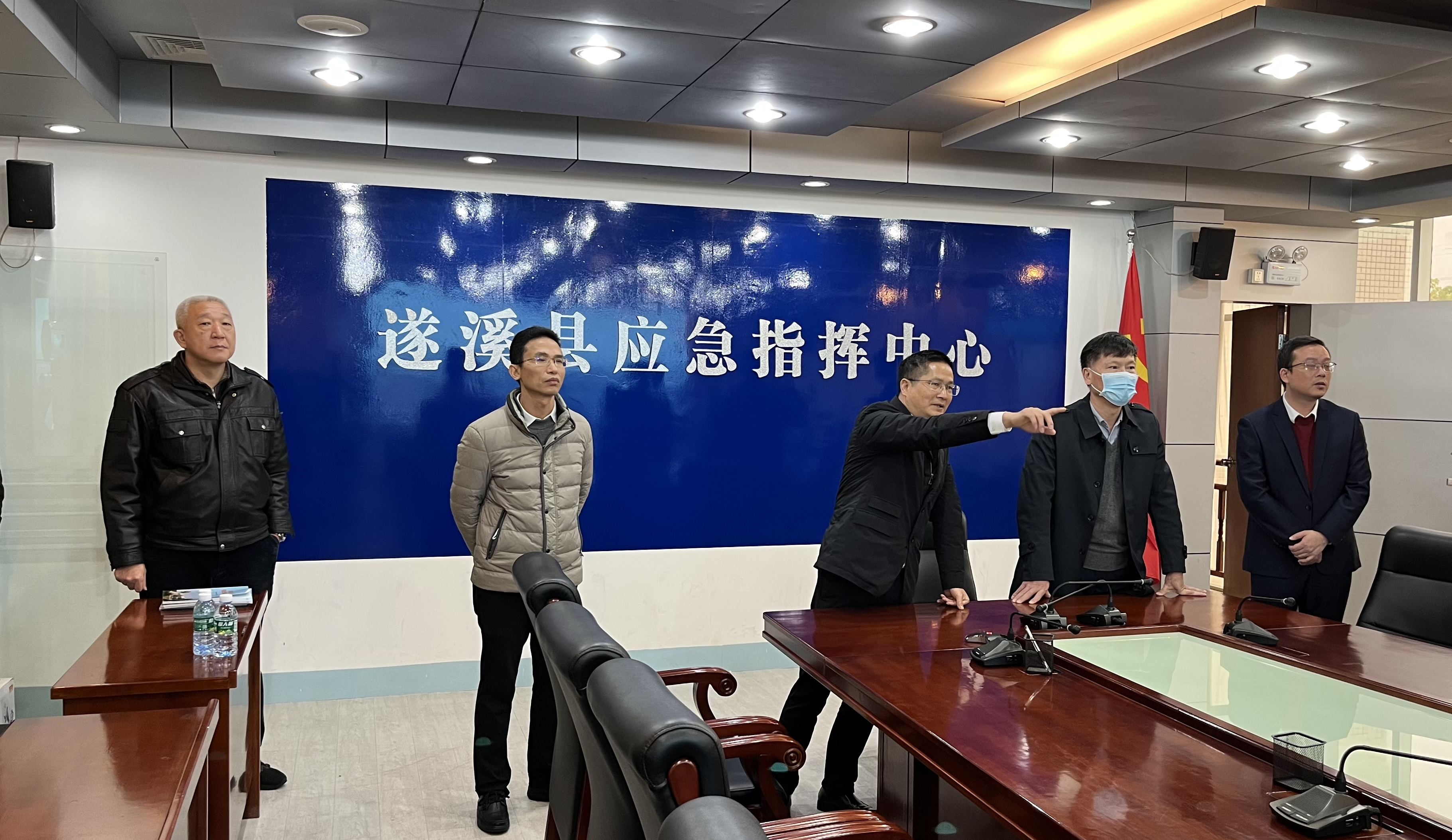 省安委會(huì)考核巡查組到遂溪縣考核巡查2021年度安全生產(chǎn)責(zé)任制及消防工作2.png