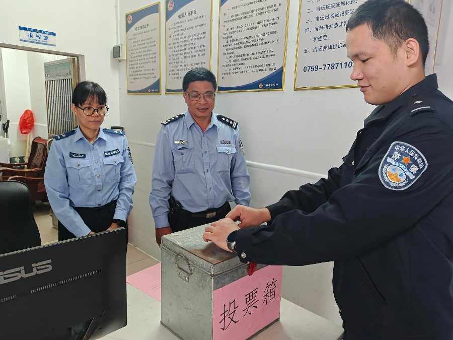 附城鎮(zhèn)人大:依法補選2名鎮(zhèn)人大代表